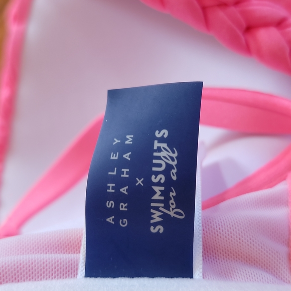 NWT  Ashley Graham swimsuit top - Picture 6 of 7